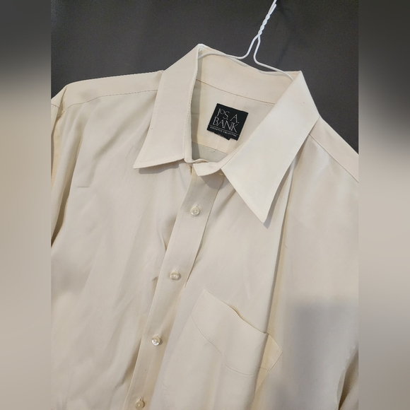 Jos. A. Banks Pinpoint Shirt, Men's size 16 1/2 Cream Color Dress Shirt - Picture 2 of 8